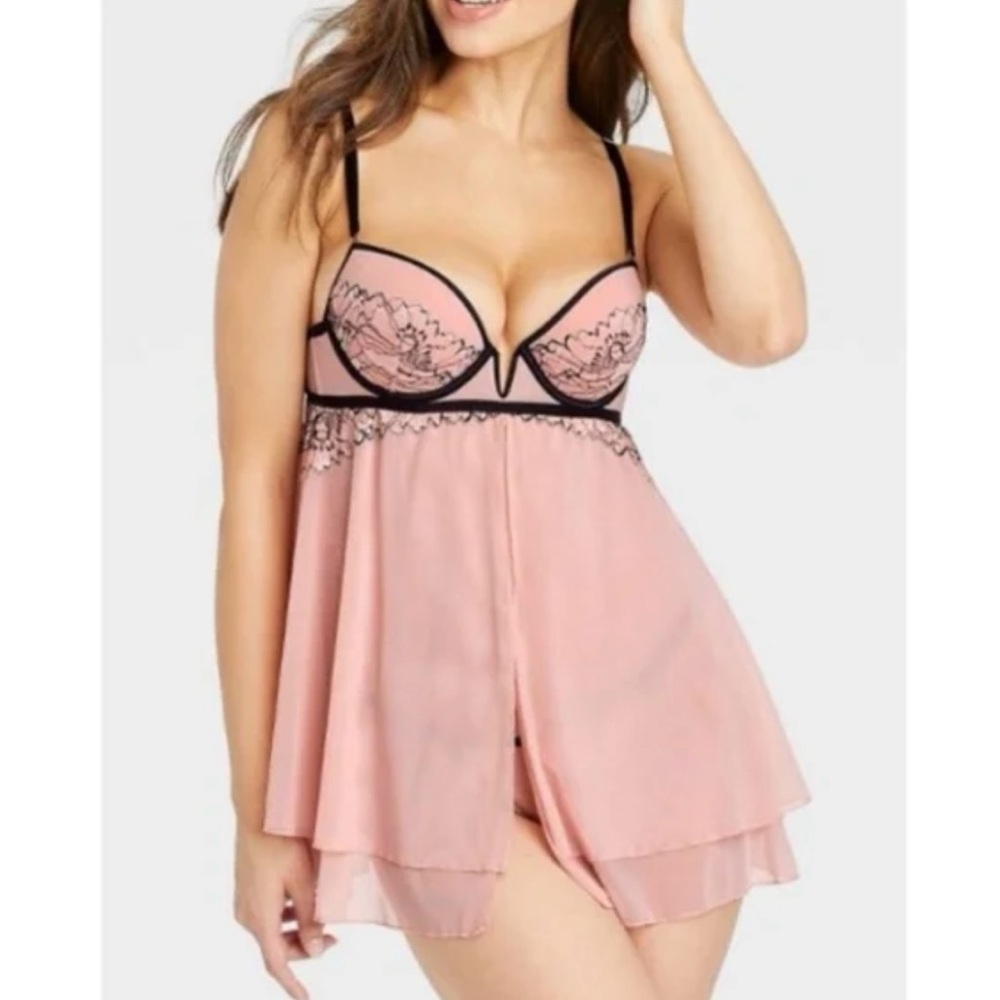 Elegant Pink Lace Babydoll